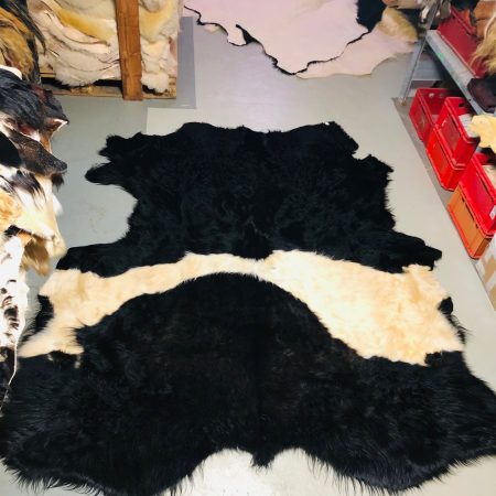 Chromfrei gegerbtes schwarz-weißes Belted Galloway - Nr 061