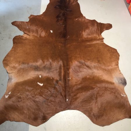 Hochwertig gegerbtes Pferdefell – braun – 240 x 170 cm – wunderschöne Optik – leichte Scheuerstellen - Nr 022